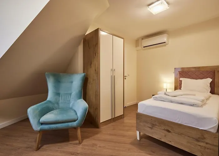 Hotel Isha